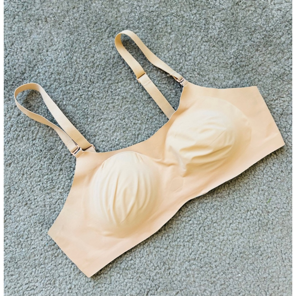 GUC Knix Padded Evolution Wireless Reversible Bra Size 2 Beige/Gray